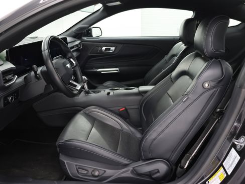 Used 2024 Ford Mustang Premium RWD image 8