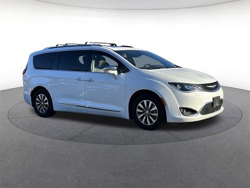 Certified 2020 Chrysler Pacifica Limited w/ Advanced Safetytec Group image 7