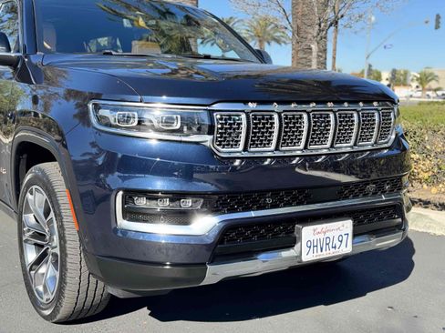 Used 2023 Jeep Grand Wagoneer L Series III image 82