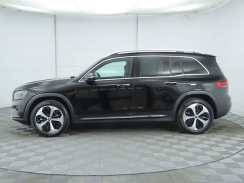 Certified 2025 Mercedes-Benz GLB 250 image 8