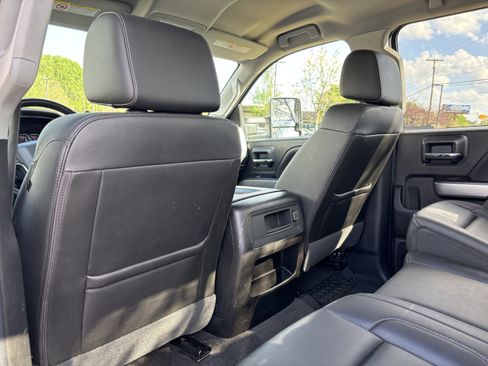 Used 2018 Chevrolet Silverado 2500 LTZ w/ Duramax Plus Package image 32