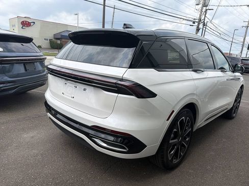 New 2026 Lincoln Nautilus Reserve AWD/4WD image 3
