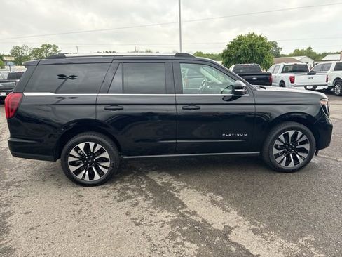 New 2026 Ford Expedition Platinum image 6