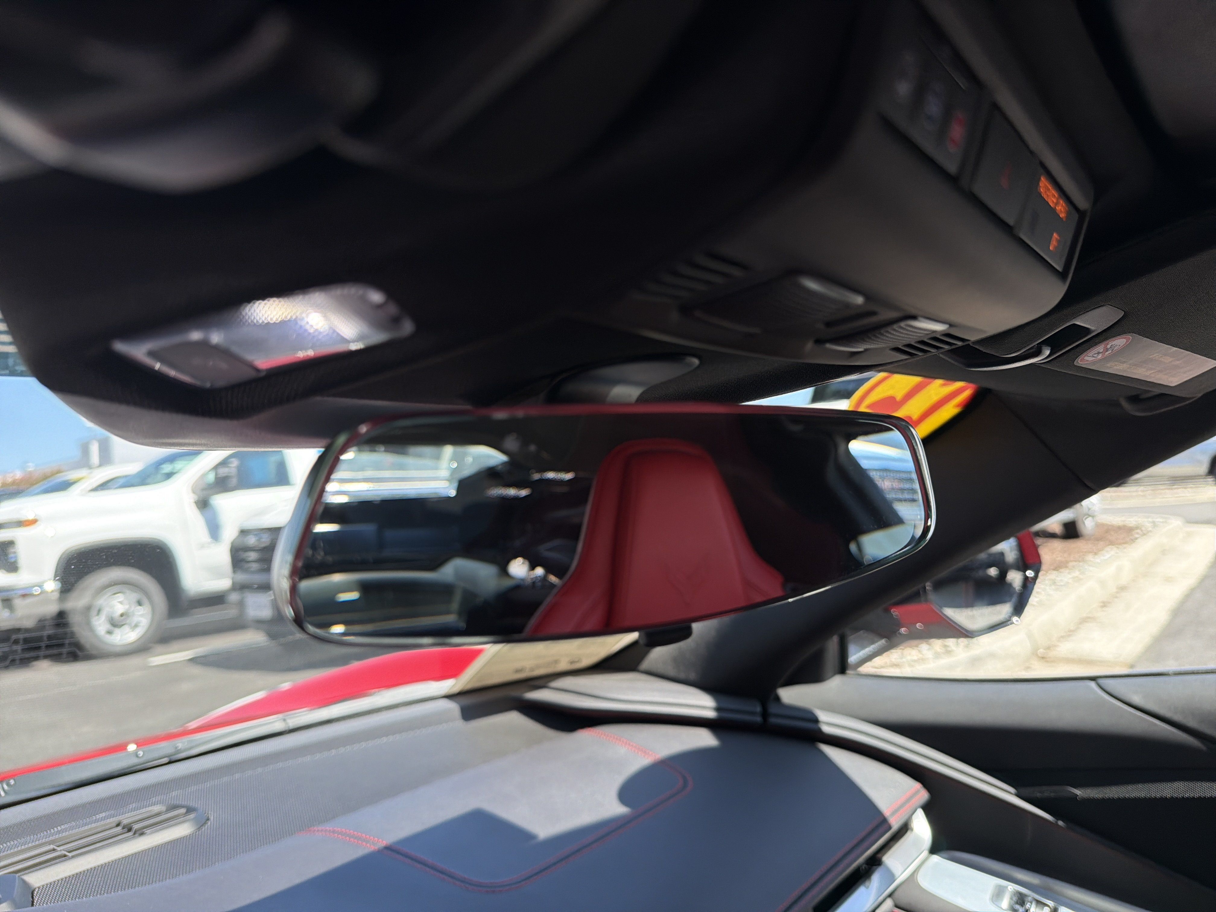 Used 2022 Chevrolet Corvette Stingray Coupe w/ Z51 Performance Package RWD image 27