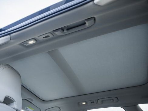 New 2026 Volvo XC60 T8 Ultra w/ Protection Package Premier image 32