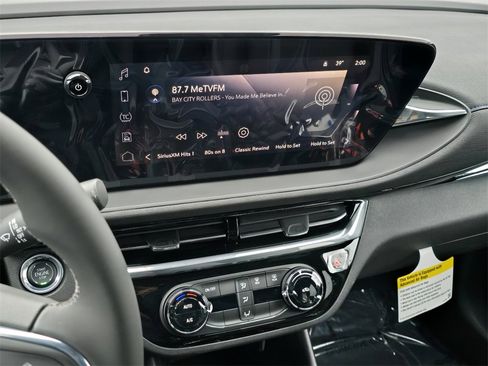 New 2026 Buick Envista Sport Touring image 18