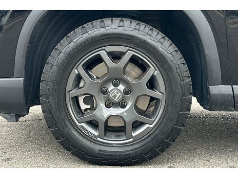 Certified 2025 Honda Pilot TrailSport image 48