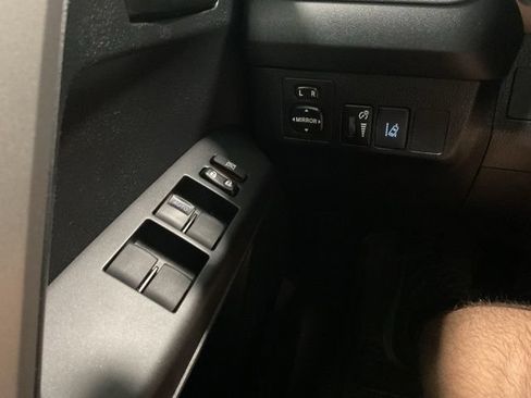 Used 2018 Toyota RAV4 LE w/ All Weather Liner Package FWD image 17