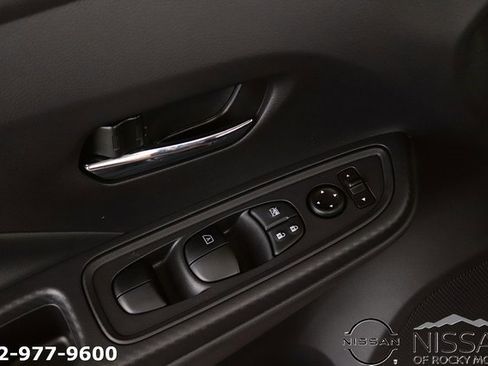 New 2025 Nissan Versa SV w/ Trunk Package image 10