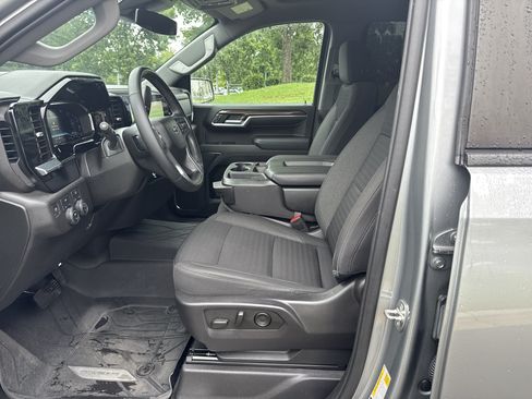 Used 2023 Chevrolet Silverado 1500 RST w/ Protection Package AWD/4WD image 16