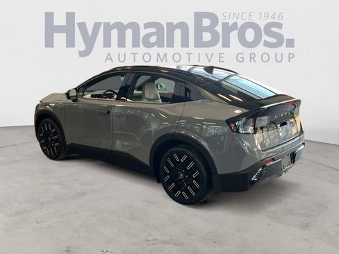 New 2026 Nissan Leaf Platinum+ w/ Cargo Package (Platinum+) FWD image 6