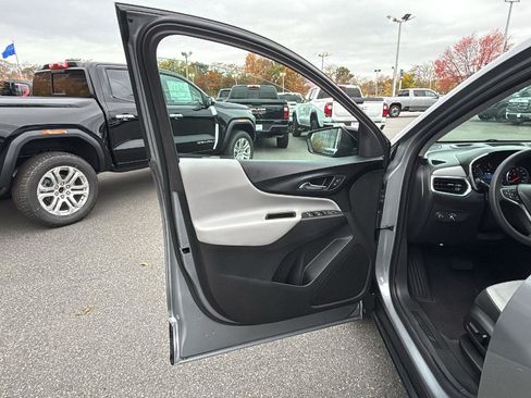 Certified 2023 Chevrolet Equinox LS w/ LS Convenience Package image 11