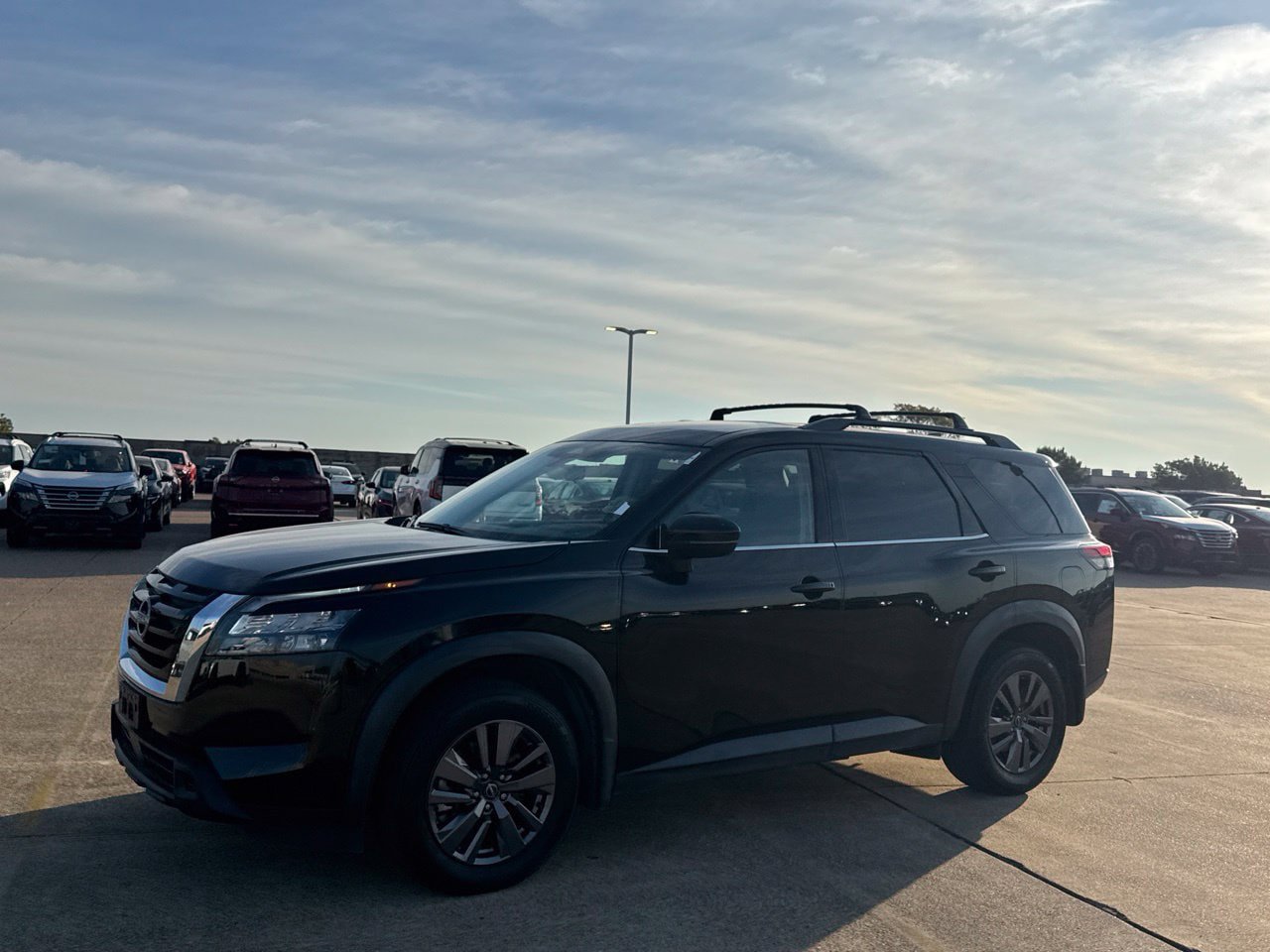 Certified 2024 Nissan Pathfinder SV FWD image 12