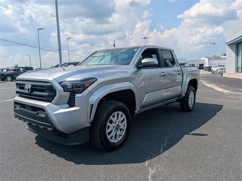 Used 2024 Toyota Tacoma SR5 image 7