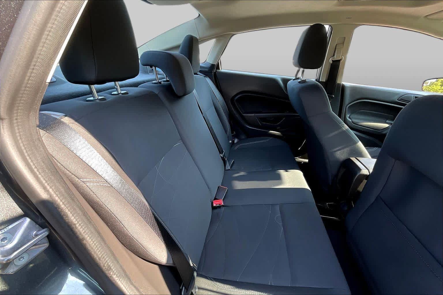 Used 2019 Ford Fiesta SE FWD image 21