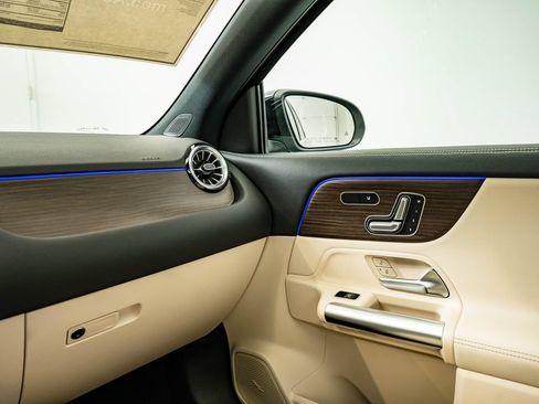 New 2026 Mercedes-Benz GLA 250 4MATIC image 39