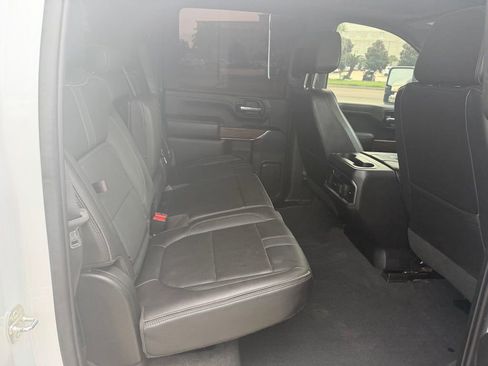 Used 2021 Chevrolet Silverado 2500 High Country w/ Z71 Off-Road Package AWD/4WD image 18