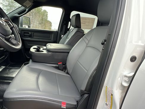 New 2026 RAM 2500 Tradesman w/ Chrome Appearance Group image 17