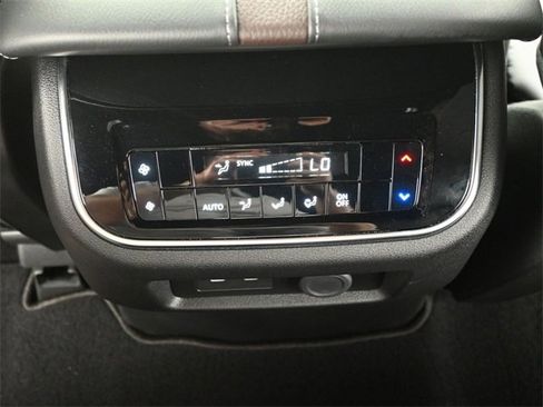 Used 2025 Nissan Armada SL w/ Captain's Chari Seat Package image 29