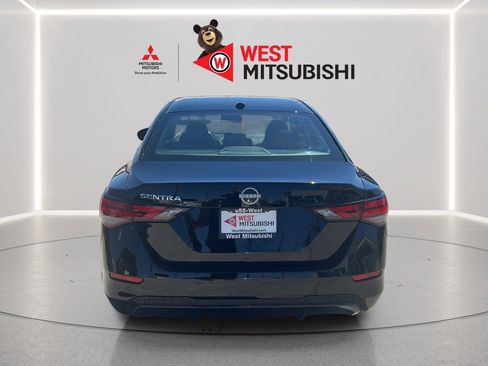 Used 2025 Nissan Sentra SV FWD image 5
