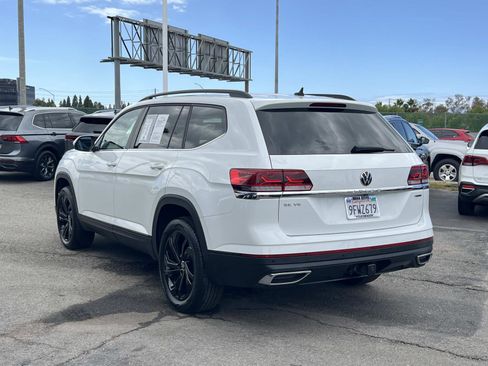 Used 2023 Volkswagen Atlas SE w/ Black Wheel Package AWD/4WD image 3