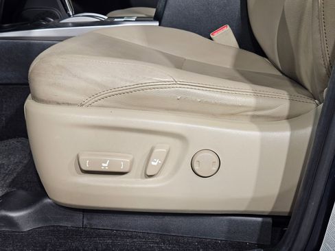 Used 2018 Toyota 4Runner Limited image 22