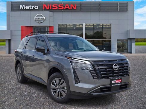 New 2026 Nissan Pathfinder SV FWD image 1