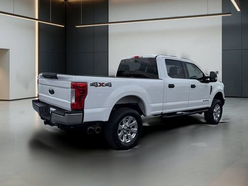 Used 2019 Ford F250 XLT AWD/4WD image 6