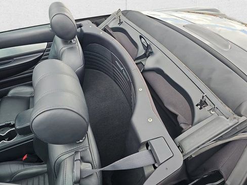 Used 2003 Ford Thunderbird image 26