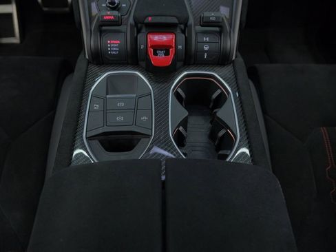 Used 2023 Lamborghini Urus Performante AWD/4WD image 65
