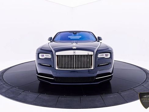 Used 2017 Rolls-Royce Wraith RWD image 20