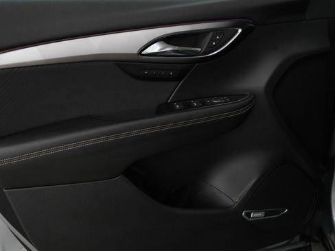 Used 2025 Buick Envision Sport Touring image 18