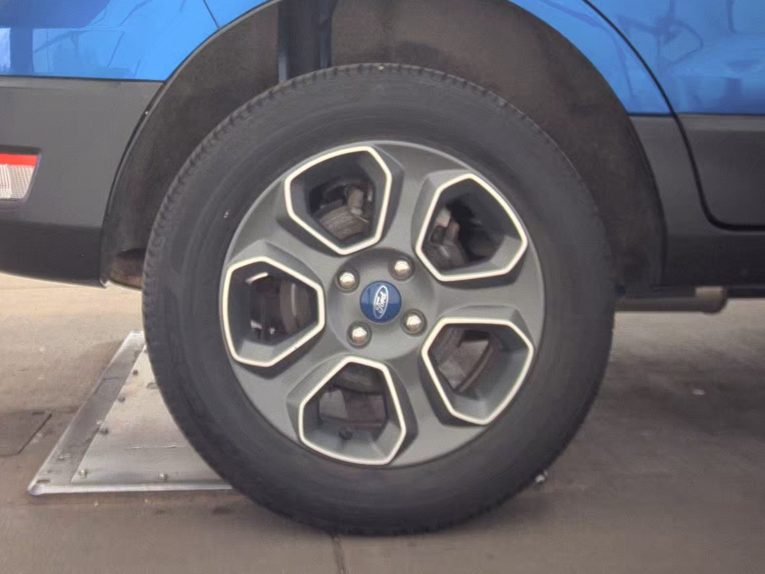Used 2021 Ford EcoSport S AWD/4WD image 20