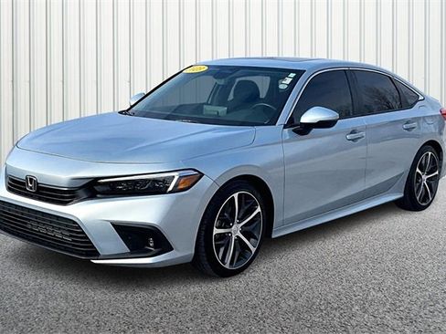 Used 2023 Honda Civic Touring image 2