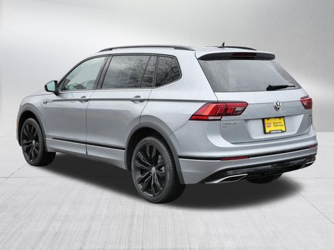 Certified 2021 Volkswagen Tiguan SE R-Line image 4