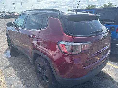 Used 2021 Jeep Compass Latitude w/ Sun and Sound Group AWD/4WD image 14