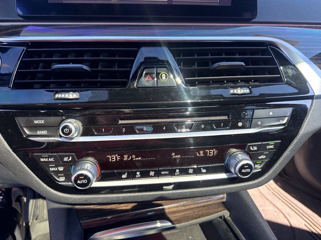 Used 2019 BMW 540i xDrive AWD/4WD image 34