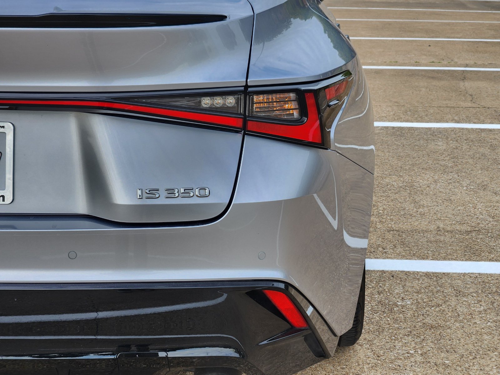 Used 2023 Lexus IS 350 F Sport RWD image 10