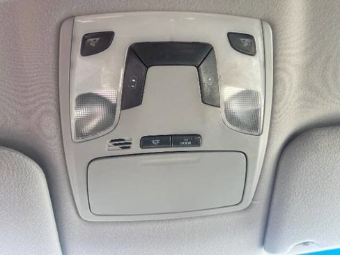 Used 2013 Toyota Sienna LE FWD image 14