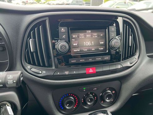 Used 2022 RAM ProMaster City Tradesman FWD image 15