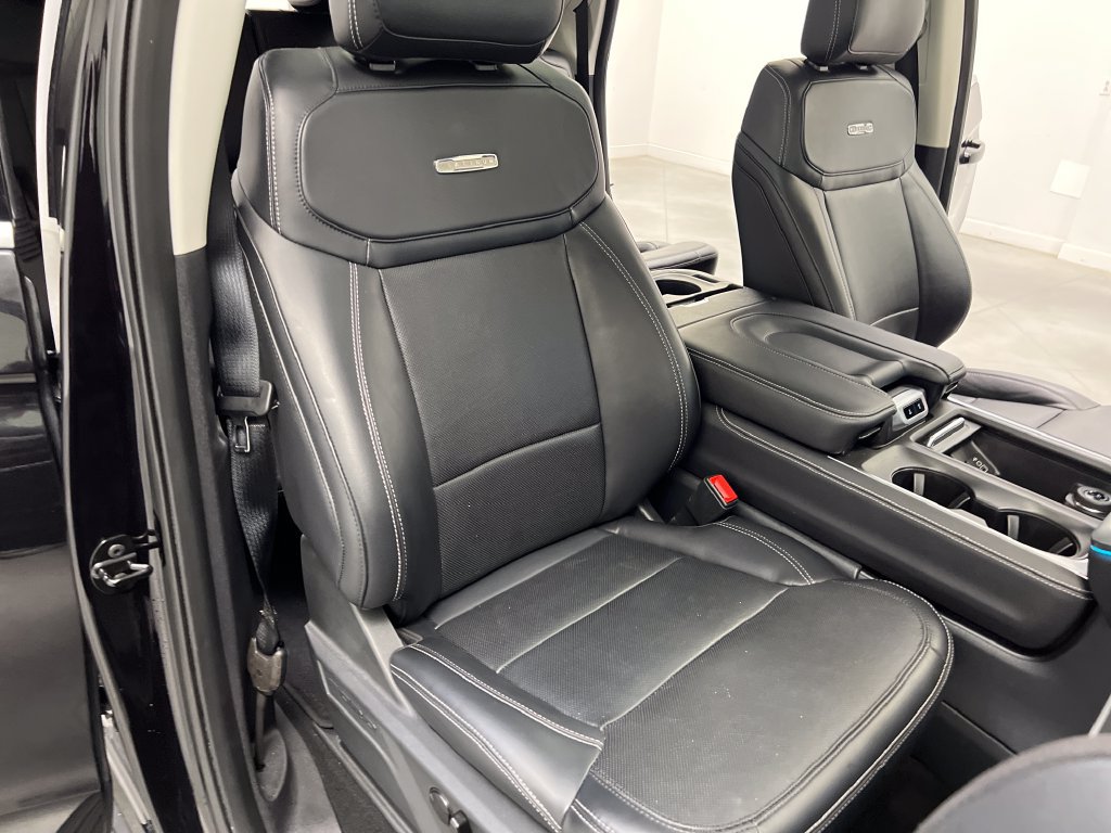 Used 2025 Ford Expedition Max Platinum AWD/4WD image 29
