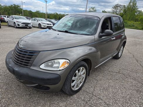 Used 2002 Chrysler PT Cruiser FWD image 2