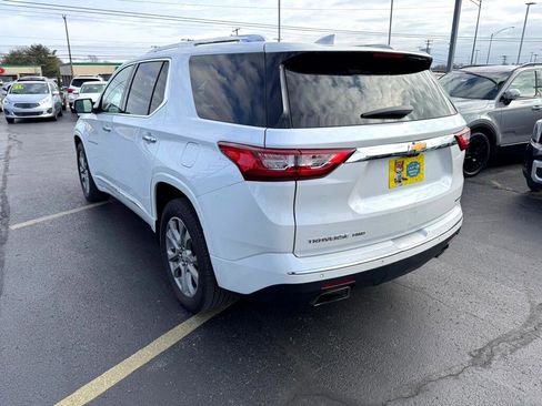 Used 2019 Chevrolet Traverse Premier image 3