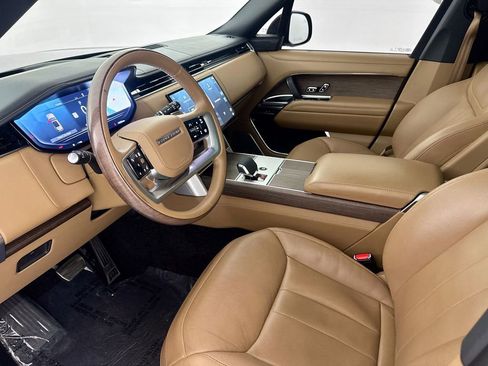 Certified 2025 Land Rover Range Rover Long Wheelbase Autobiography AWD/4WD image 8