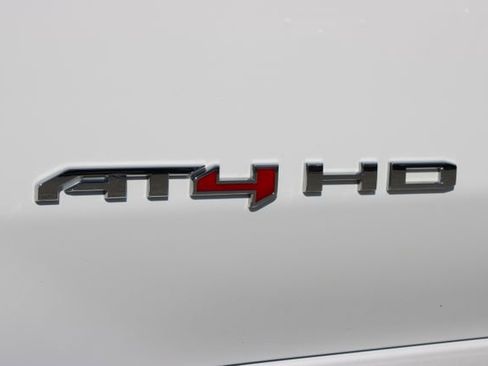 Used 2024 GMC Sierra 2500 AT4 w/ AT4 Premium Plus Package image 19