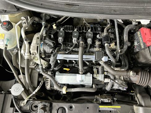 Used 2025 Nissan Versa SV FWD image 30