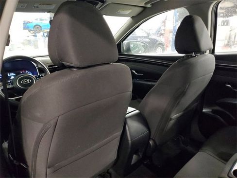 Used 2022 Hyundai Tucson SE image 9