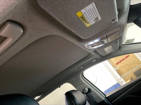 Used 2019 Hyundai Santa Fe AWD image 22