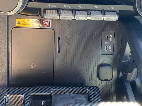 Used 2024 Toyota Tacoma TRD Sport image 30