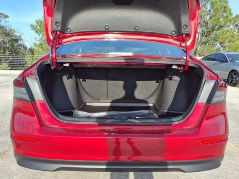 Certified 2025 Honda Accord SE image 28